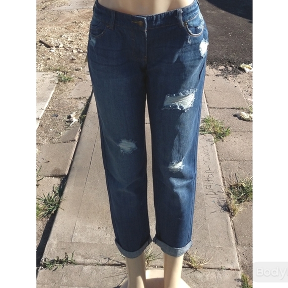 Cropped Distressed Blue Jeans Size 24 - Picture 7 of 7